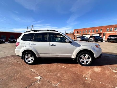 Used 2010 Subaru Forester 2.5X Premium image 4