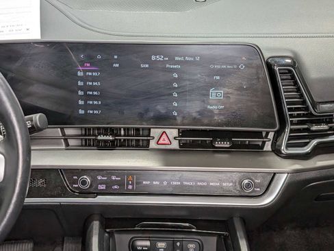 Certified 2023 Kia Sportage EX image 17