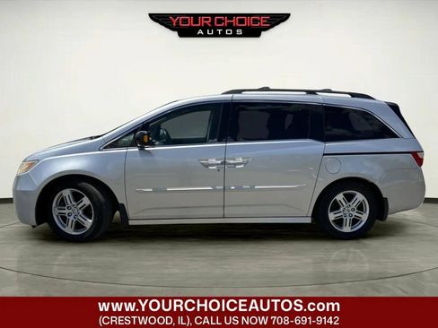Used 2011 Honda Odyssey Touring Elite image 2