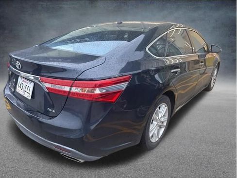 Used 2015 Toyota Avalon XLE FWD image 12