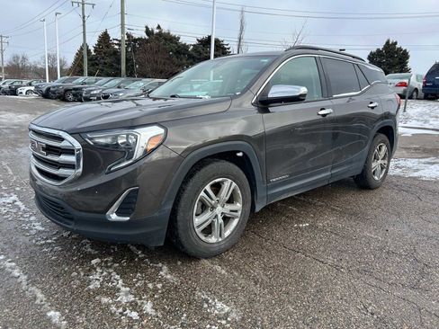Used 2020 GMC Terrain SLE w/ Driver Convenience Package image 1