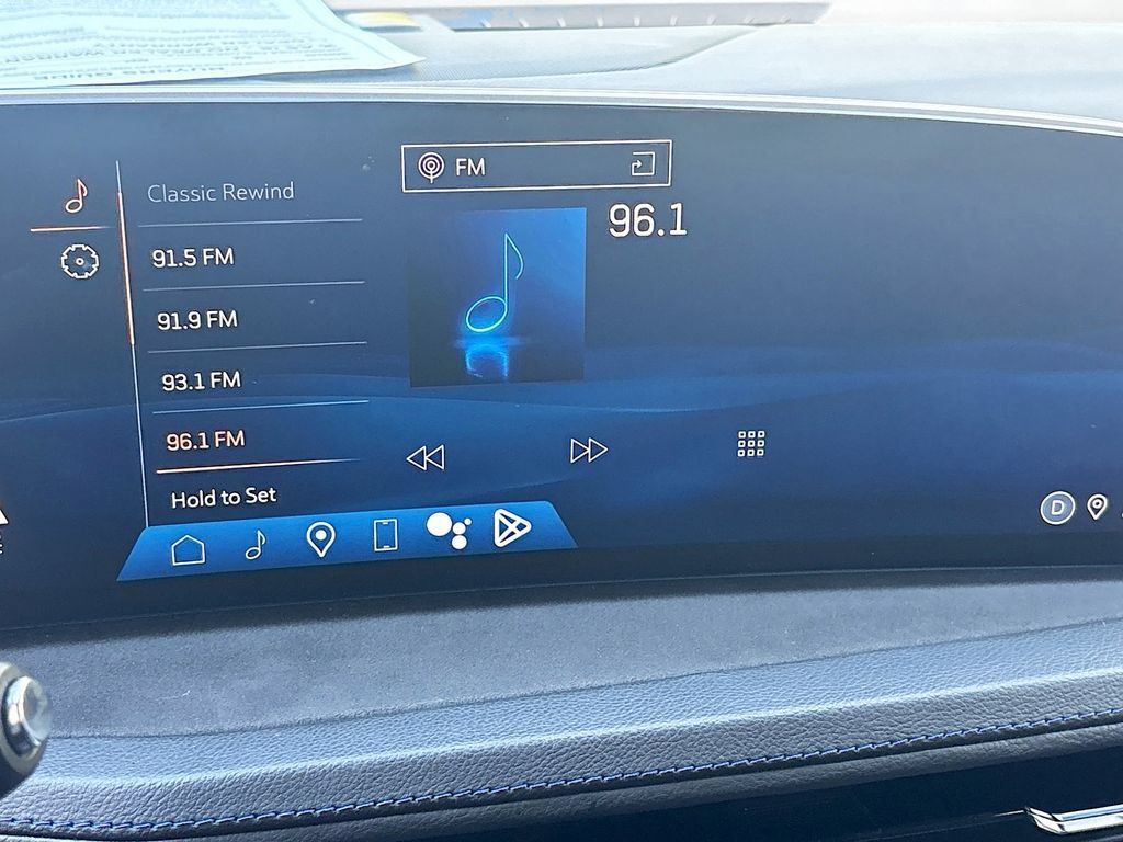 Used 2024 Cadillac XT4 Sport w/ Cold Weather Package AWD/4WD image 15