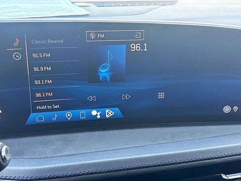 Used 2024 Cadillac XT4 Sport w/ Cold Weather Package AWD/4WD image 15