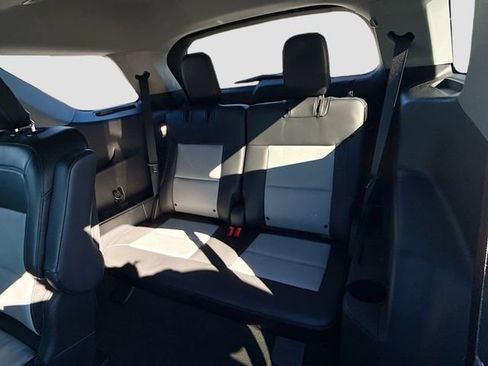 Certified 2022 Ford Explorer XLT w/ Equipment Group 202A image 30