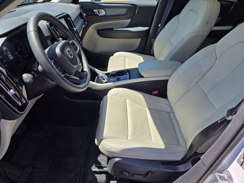 Used 2022 Volvo XC40 T5 Inscription w/ Advanced Package AWD/4WD image 10