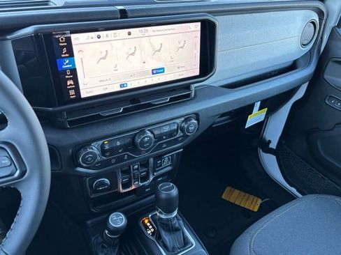 New 2026 Jeep Gladiator Sport image 34