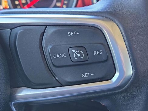 Used 2018 Jeep Wrangler Unlimited Rubicon image 30