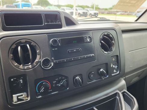 Used 2013 Ford E-250 and Econoline 250 Extended RWD image 8