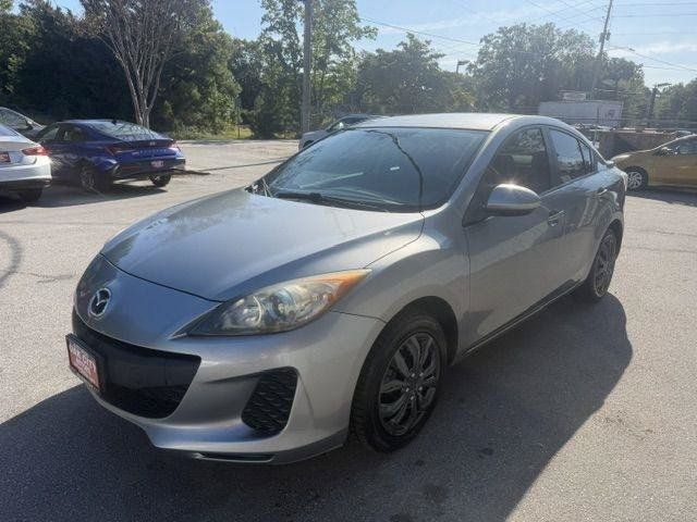 Used 2013 MAZDA MAZDA3 i Sport FWD image 2