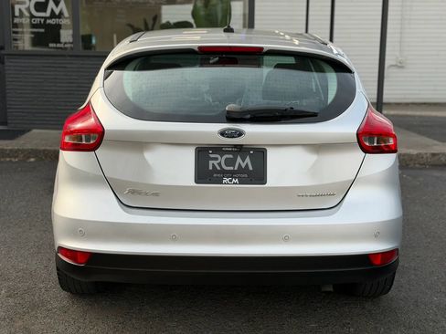 Used 2017 Ford Focus Titanium FWD image 6