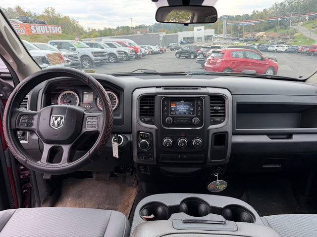 Used 2017 RAM 1500 Express AWD/4WD image 13