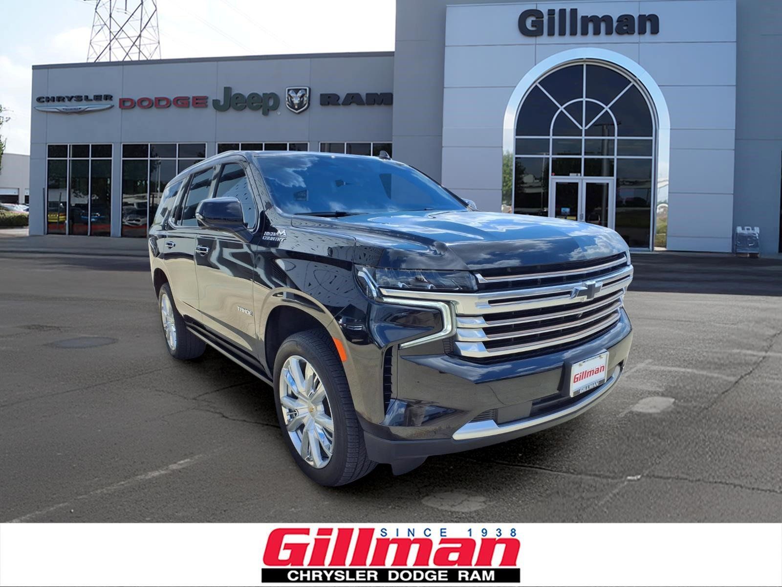 Used 2024 Chevrolet Tahoe High Country RWD image 1