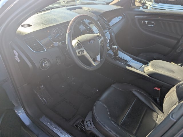 Used 2018 Ford Taurus Limited AWD/4WD image 15