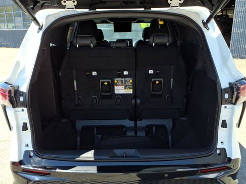 Certified 2023 Toyota Sienna XSE w/ XSE Plus Package AWD/4WD image 13