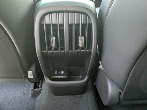 New 2026 Hyundai Kona Limited FWD image 18