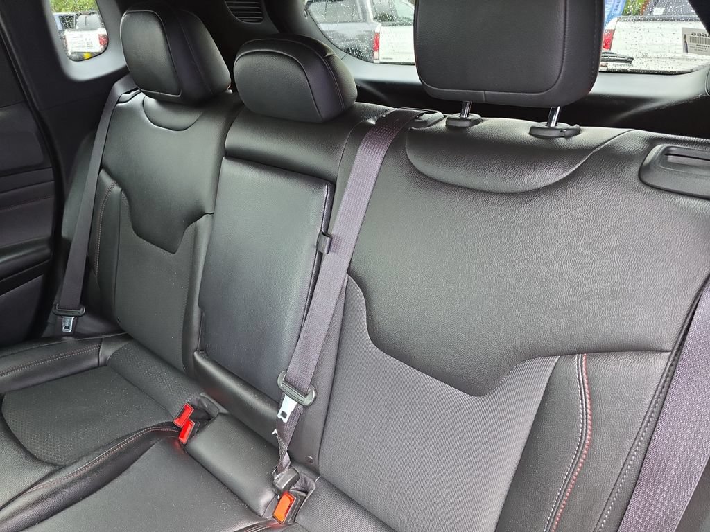 Used 2024 Jeep Compass Trailhawk AWD/4WD image 16