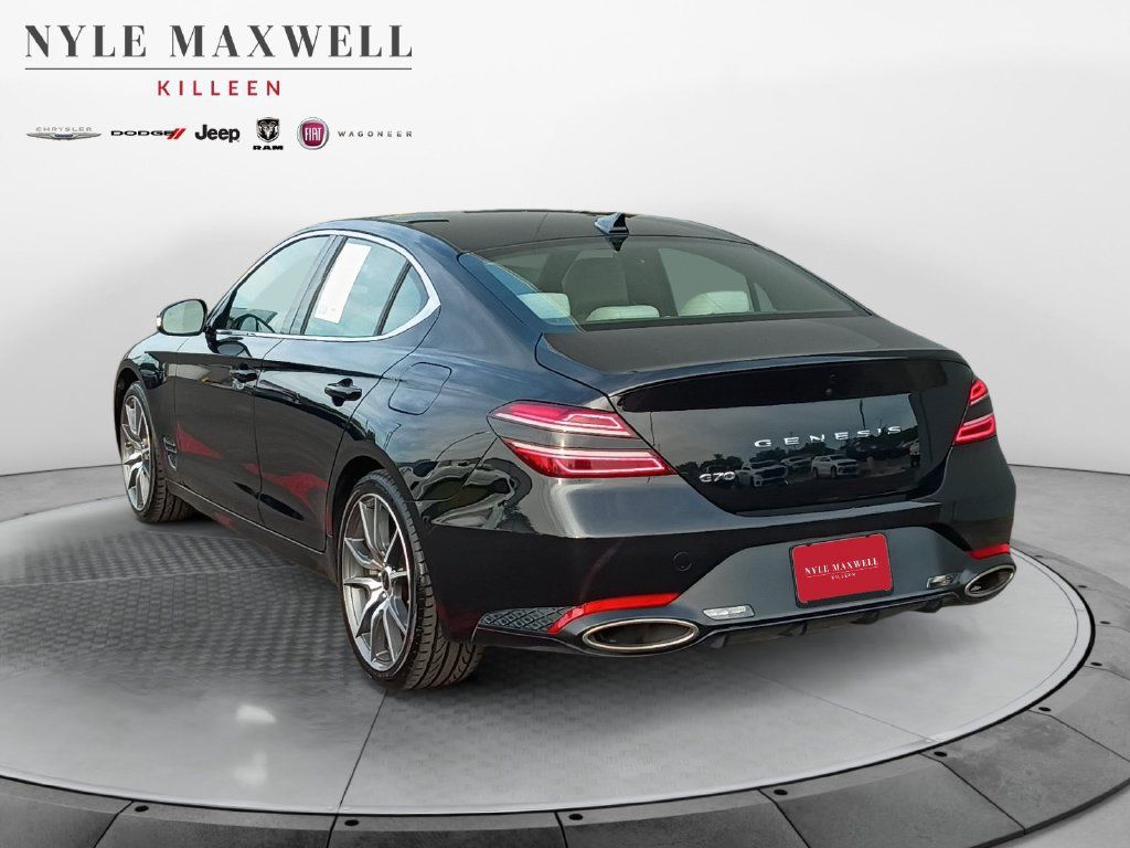 Used 2025 Genesis G70 2.5T RWD image 14