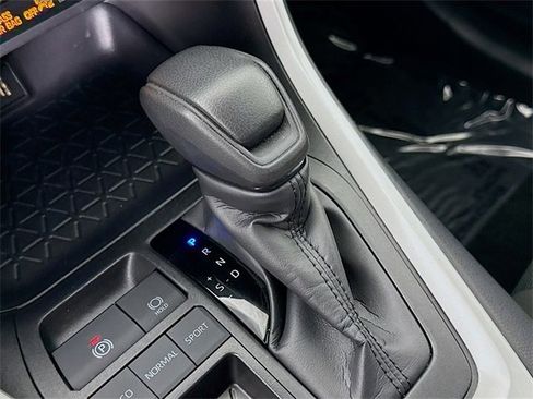 Certified 2025 Toyota RAV4 LE image 16
