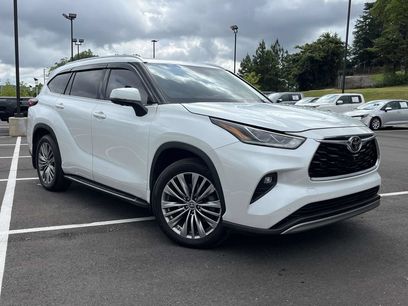 Used 2023 Toyota Highlander Platinum