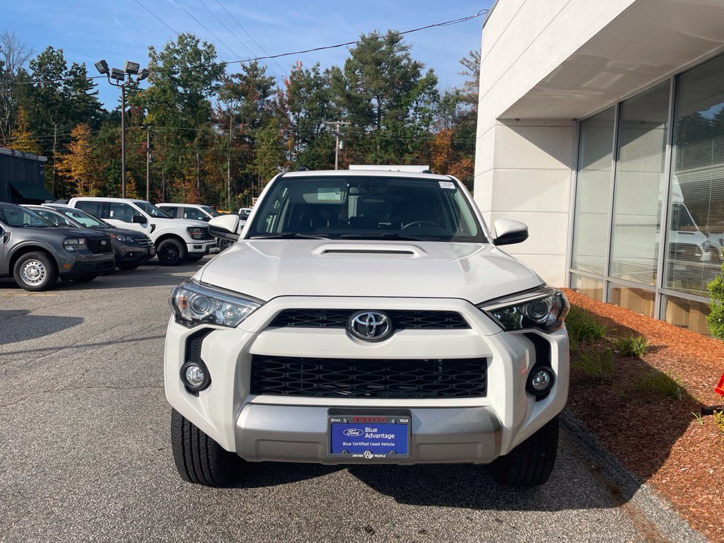 Used 2017 Toyota 4Runner TRD Off-Road AWD/4WD image 3
