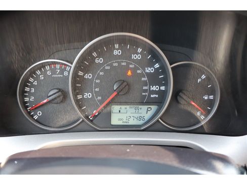 Used 2016 Toyota RAV4 LE FWD image 30