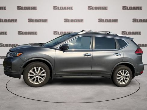 Used 2017 Nissan Rogue SV w/ SV Premium Package AWD/4WD image 2