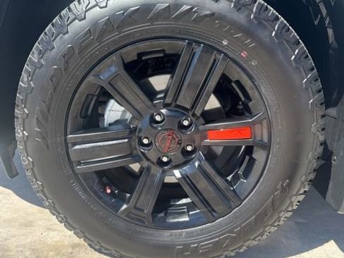 Used 2025 Nissan Rogue SV image 18