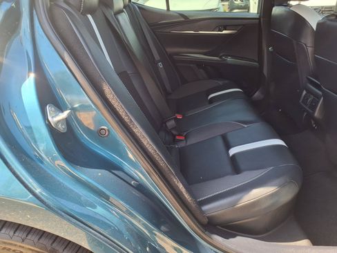 Used 2025 Toyota Camry SE w/ Convenience Package FWD image 14