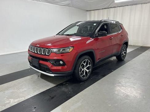 Certified 2024 Jeep Compass Limited AWD/4WD image 5