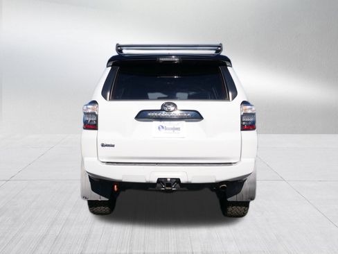 Used 2020 Toyota 4Runner SR5 image 4