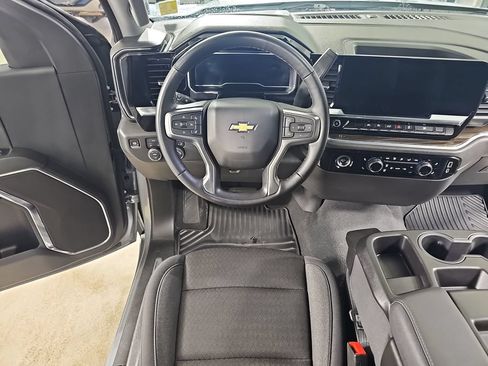Certified 2024 Chevrolet Silverado 1500 LT AWD/4WD image 19