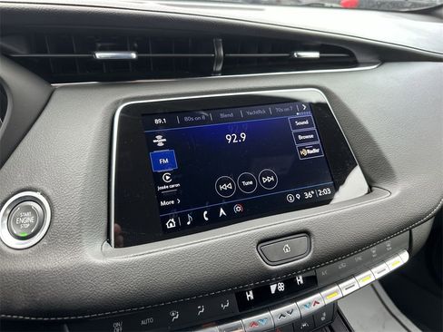 Used 2023 Cadillac XT4 Premium Luxury image 16