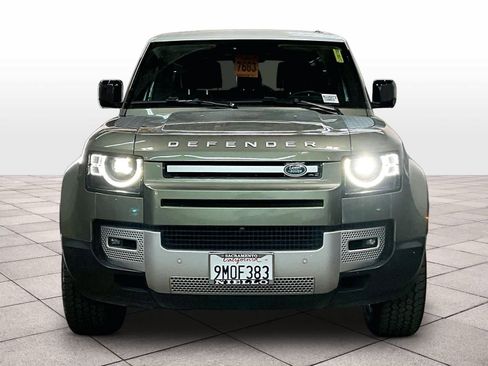 Used 2021 Land Rover Defender 90 First Edition image 3