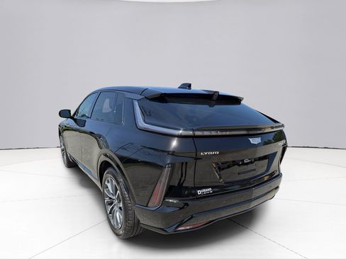 Used 2024 Cadillac Lyriq Sport AWD/4WD image 11