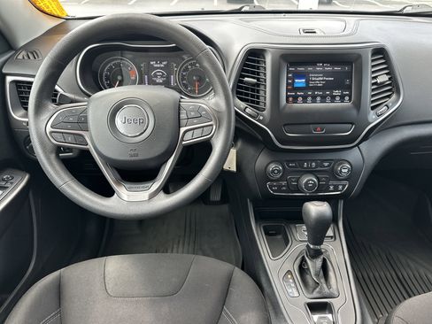 Used 2020 Jeep Cherokee Latitude image 16