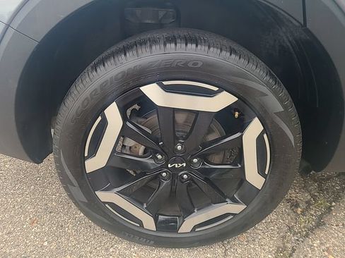 Used 2025 Kia Telluride S AWD/4WD image 33