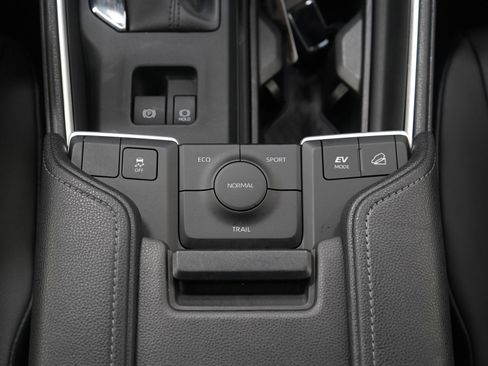 Used 2024 Toyota Grand Highlander XLE image 19