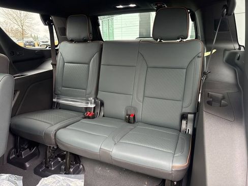 New 2026 GMC Yukon AT4 w/ AT4 Premium Package AWD/4WD image 33