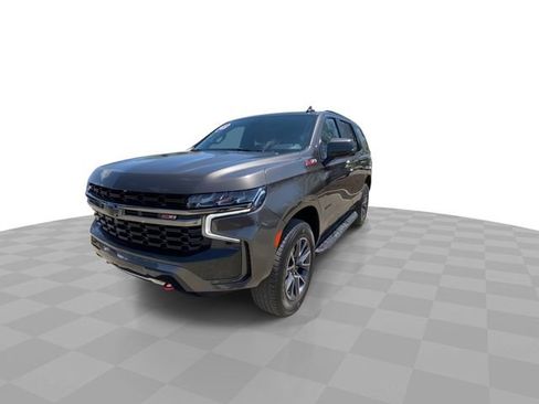Used 2021 Chevrolet Tahoe Z71 w/ Z71 Off-Road Package AWD/4WD image 6