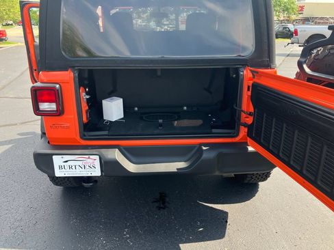 Used 2023 Jeep Wrangler Sport AWD/4WD image 22