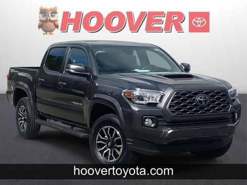 Used 2022 Toyota Tacoma TRD Sport w/ Technology Package image 1