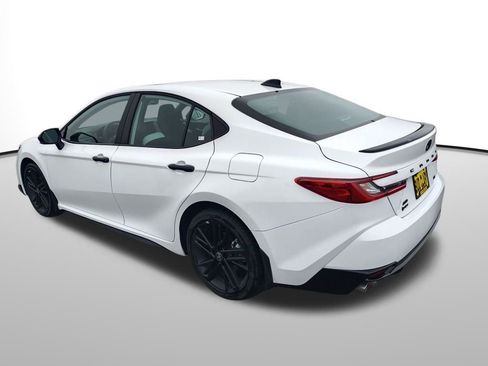 New 2026 Toyota Camry Hybrid w/ Multimedia Upgrade Package image 3