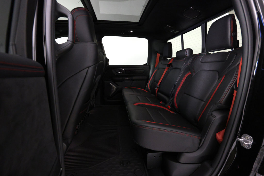 Used 2027 RAM 1500 4x4 Crew Cab image 14