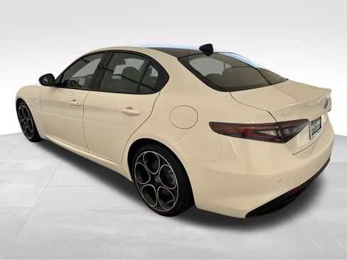 New 2025 Alfa Romeo Giulia w/ Driving Assist Package image 16