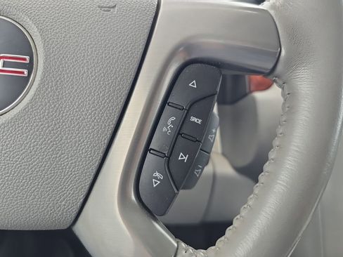 Used 2011 GMC Sierra 1500 SLT w/ SLT Convenience Package AWD/4WD image 24