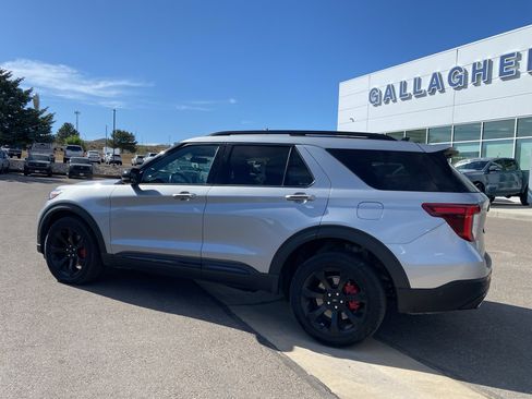 Used 2022 Ford Explorer ST w/ Equipment Group 401A AWD/4WD image 27