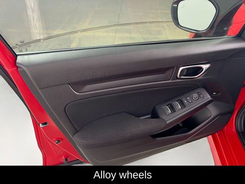 Used 2025 Honda Civic Sport image 15