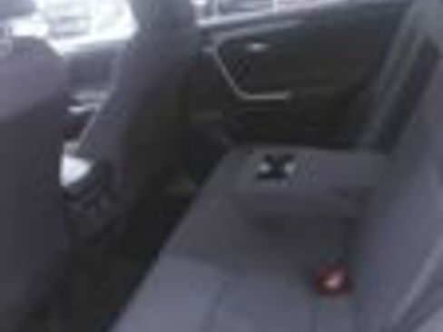 Used 2024 Toyota RAV4 XLE FWD image 4