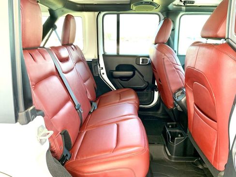 Used 2019 Jeep Wrangler Unlimited Sport S image 23