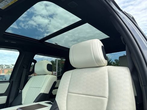 Used 2022 Toyota Tundra Capstone AWD/4WD image 10